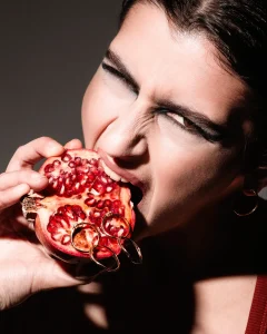 Matrimonio Earrings indossato da modello